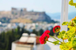 Mia's Atelier, Balcony to Acropolis